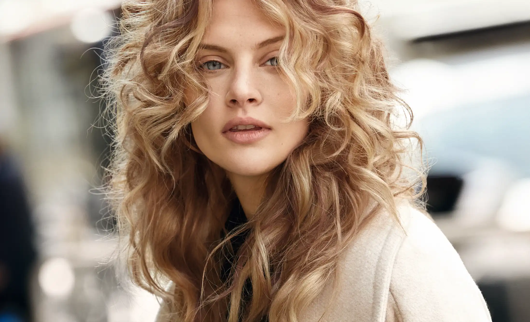 Apprendre à teindre ses cheveux en blond - Revlon Professional
