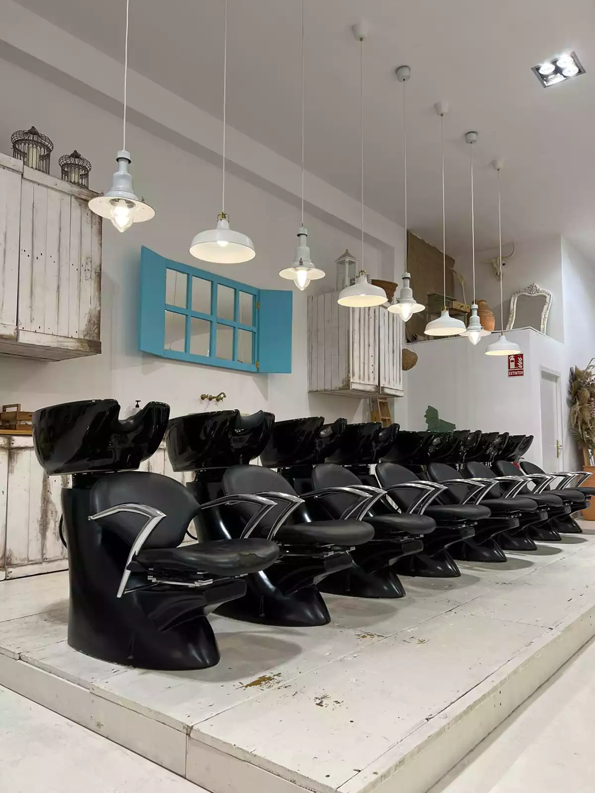 Bernad Hair Salon Decor